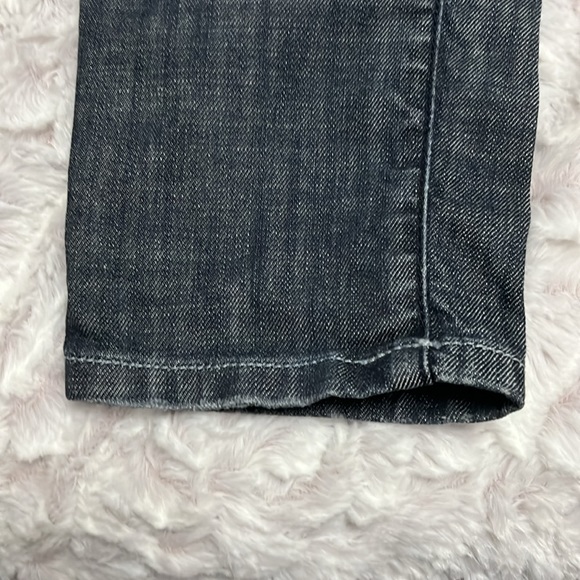 Guess Jeans - Picture 5 of 6